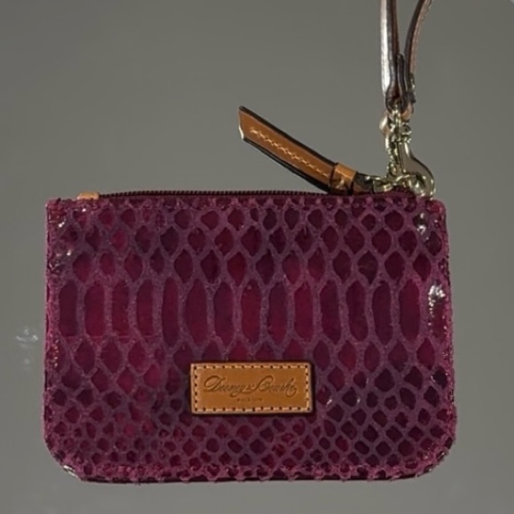 EUC Dooney & Bourke Snake Skin Leather Wristlet